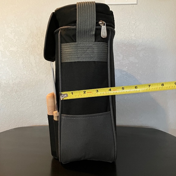 Wine Tote and Cheese Service - Picture 5 of 12